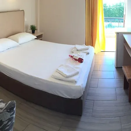 Otel Ocean-pacific Katakolo